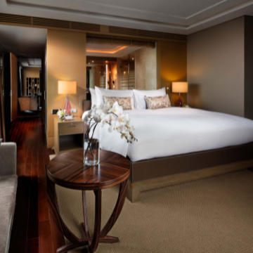 5-star hotel room